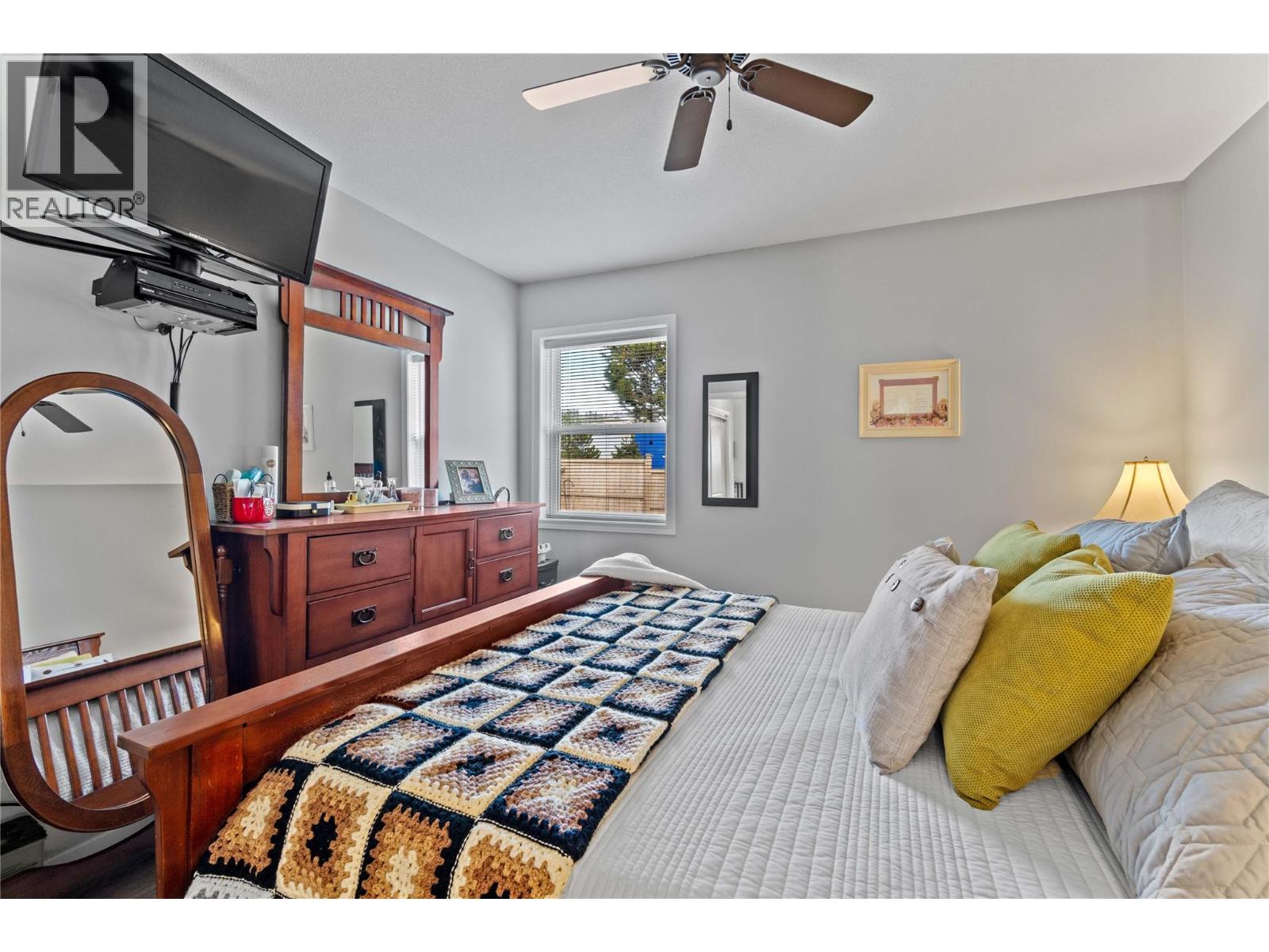 #14 2210 Louie Drive - 18