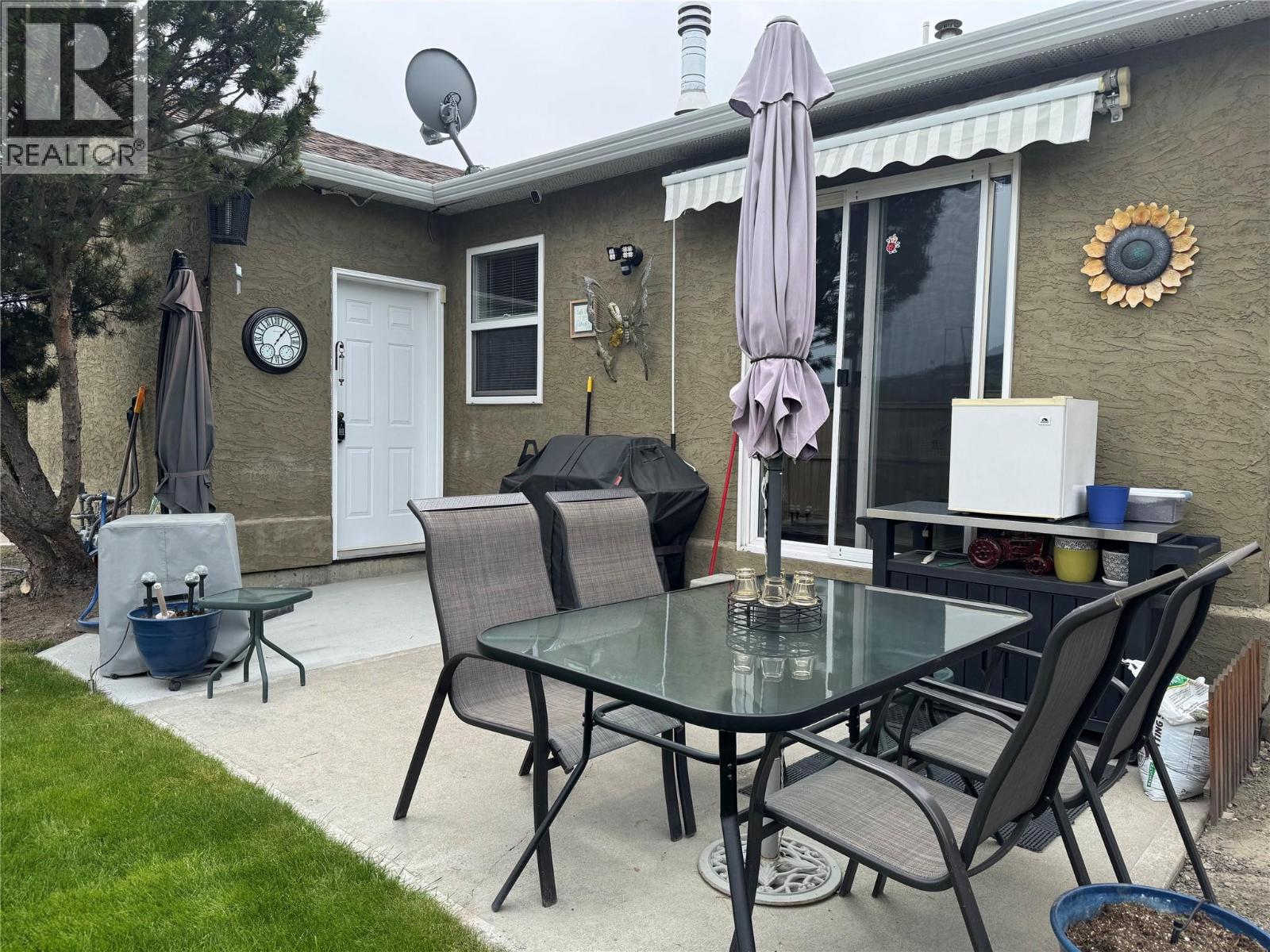 #14 2210 Louie Drive - 8