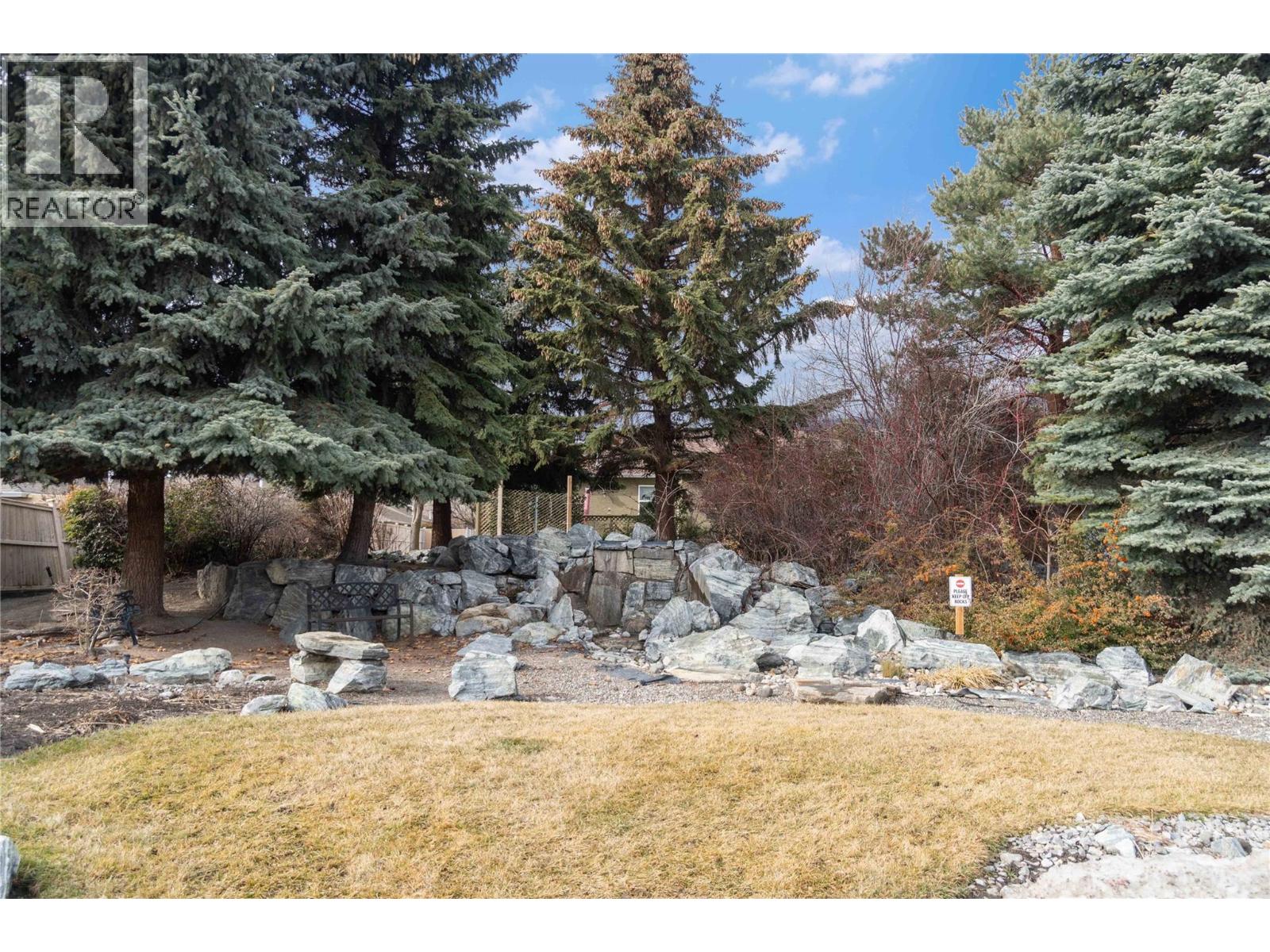 #14 2210 Louie Drive - 29