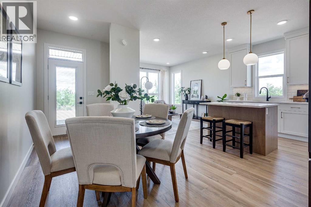 5 Gray Close - Photo 5 of 25, Sylvan Lake, Alberta