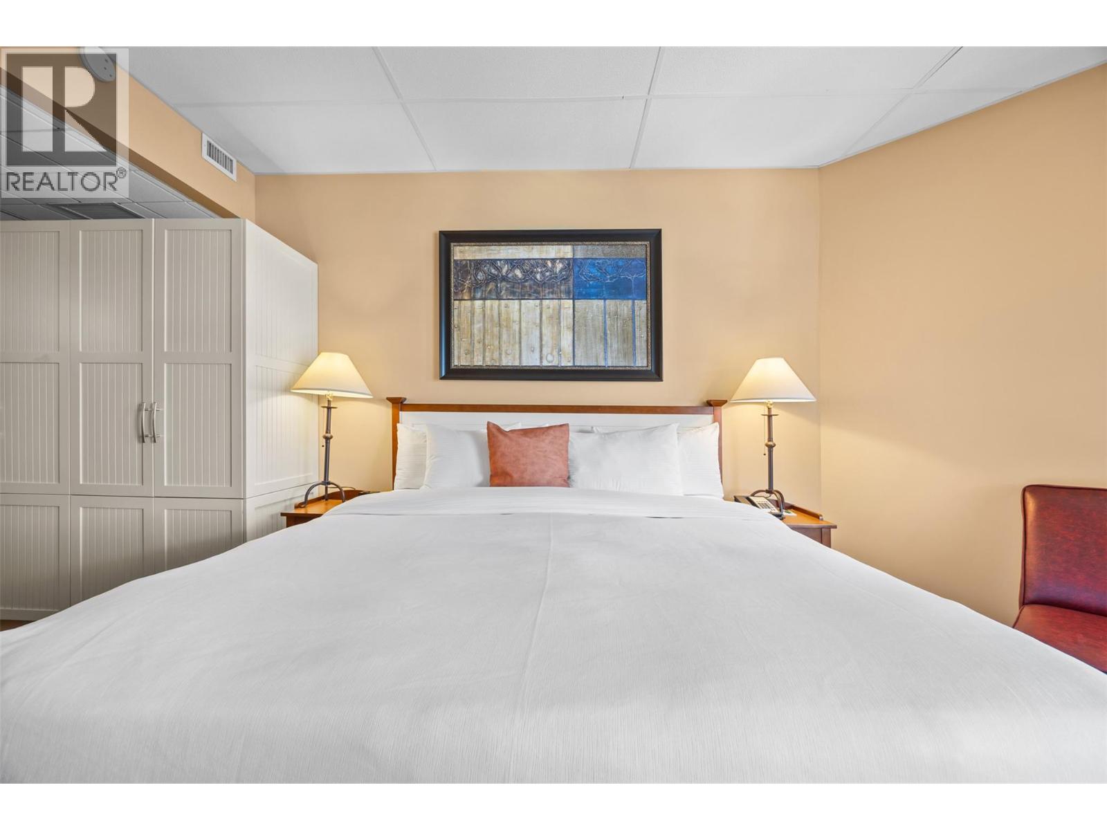 12811 Lakeshore Drive S Unit# 633/634, Summerland