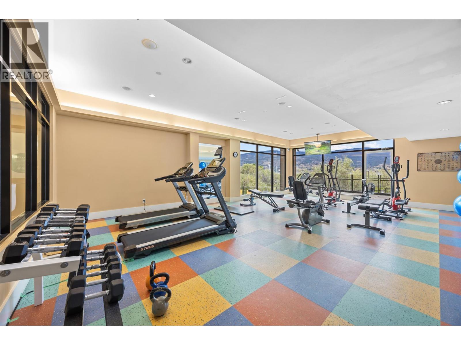 #633/634 12811 Lakeshore Drive S - 32