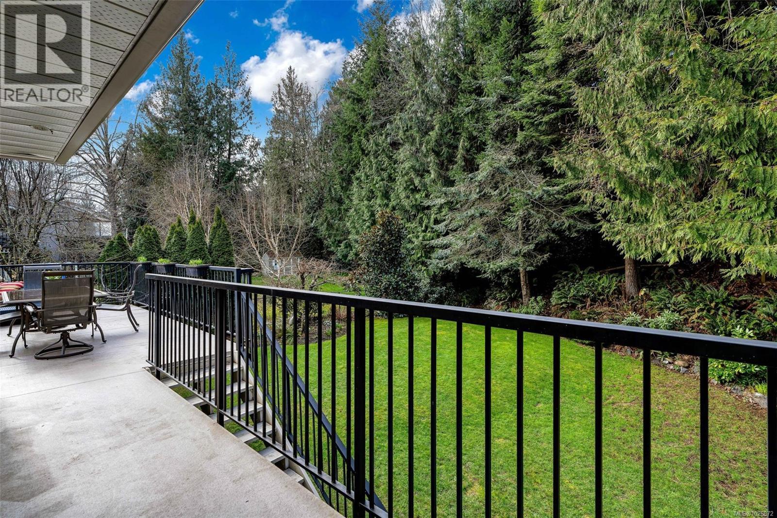 8830 Langara Pl, North Saanich