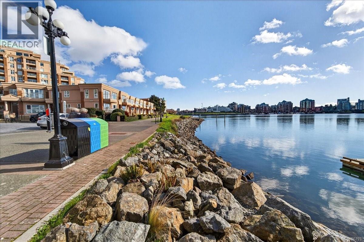 216 50 SONGHEES Road, Victoria