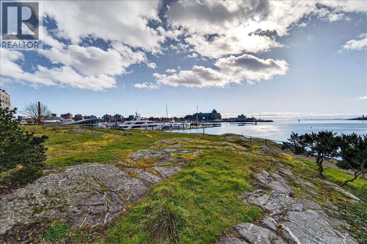 216 50 SONGHEES Road, Victoria