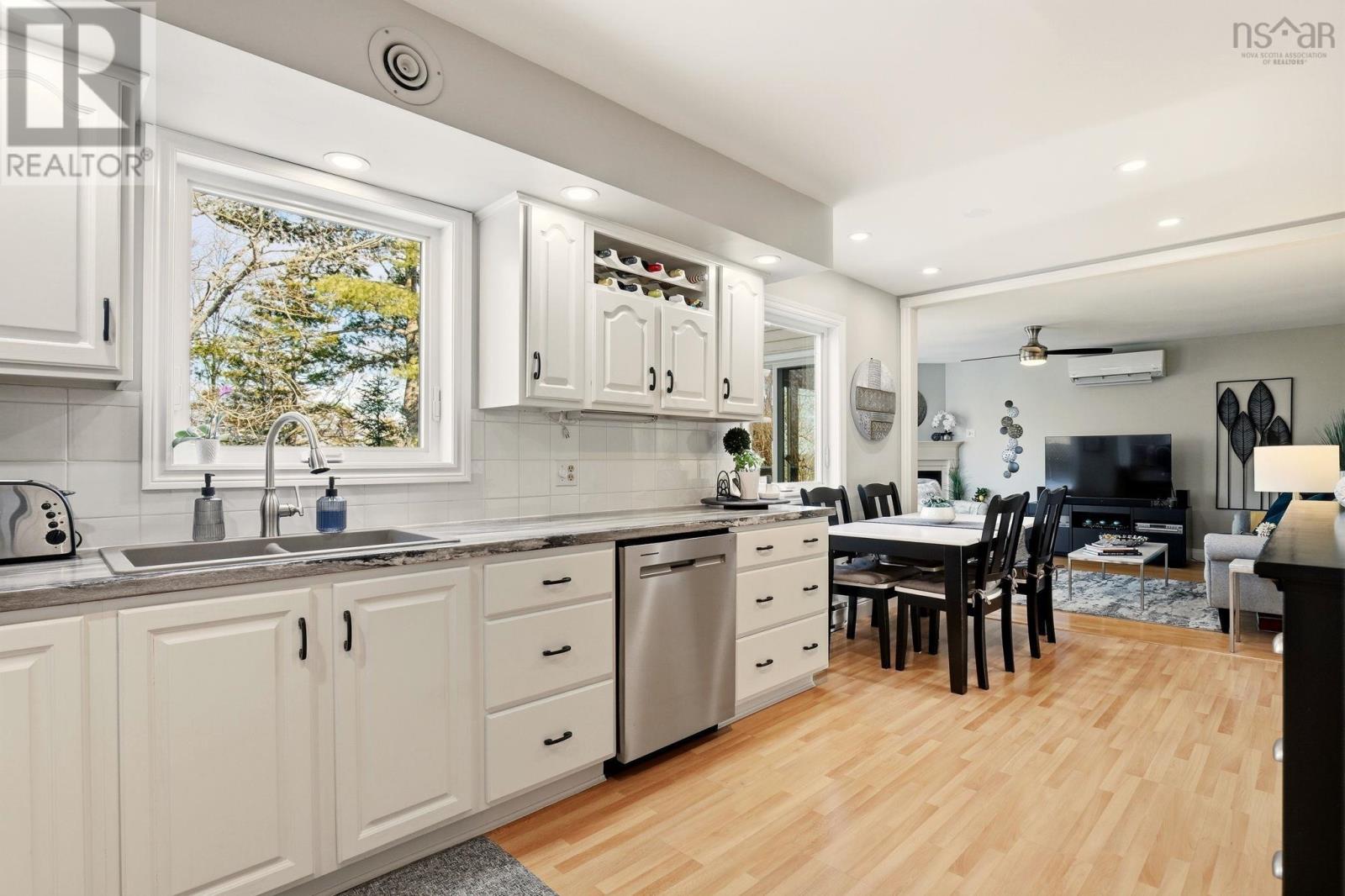 Property 11 of 46 of 225 Cavalier Drive