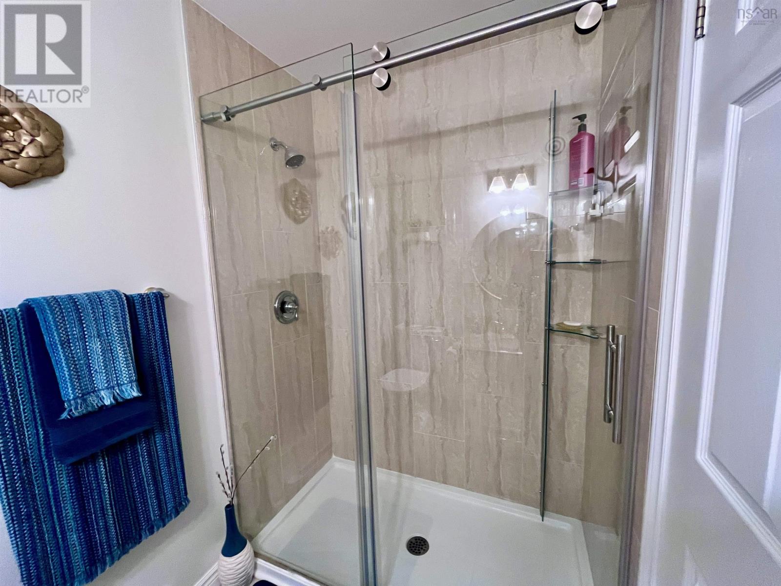 Property 28 of 46 of 225 Cavalier Drive