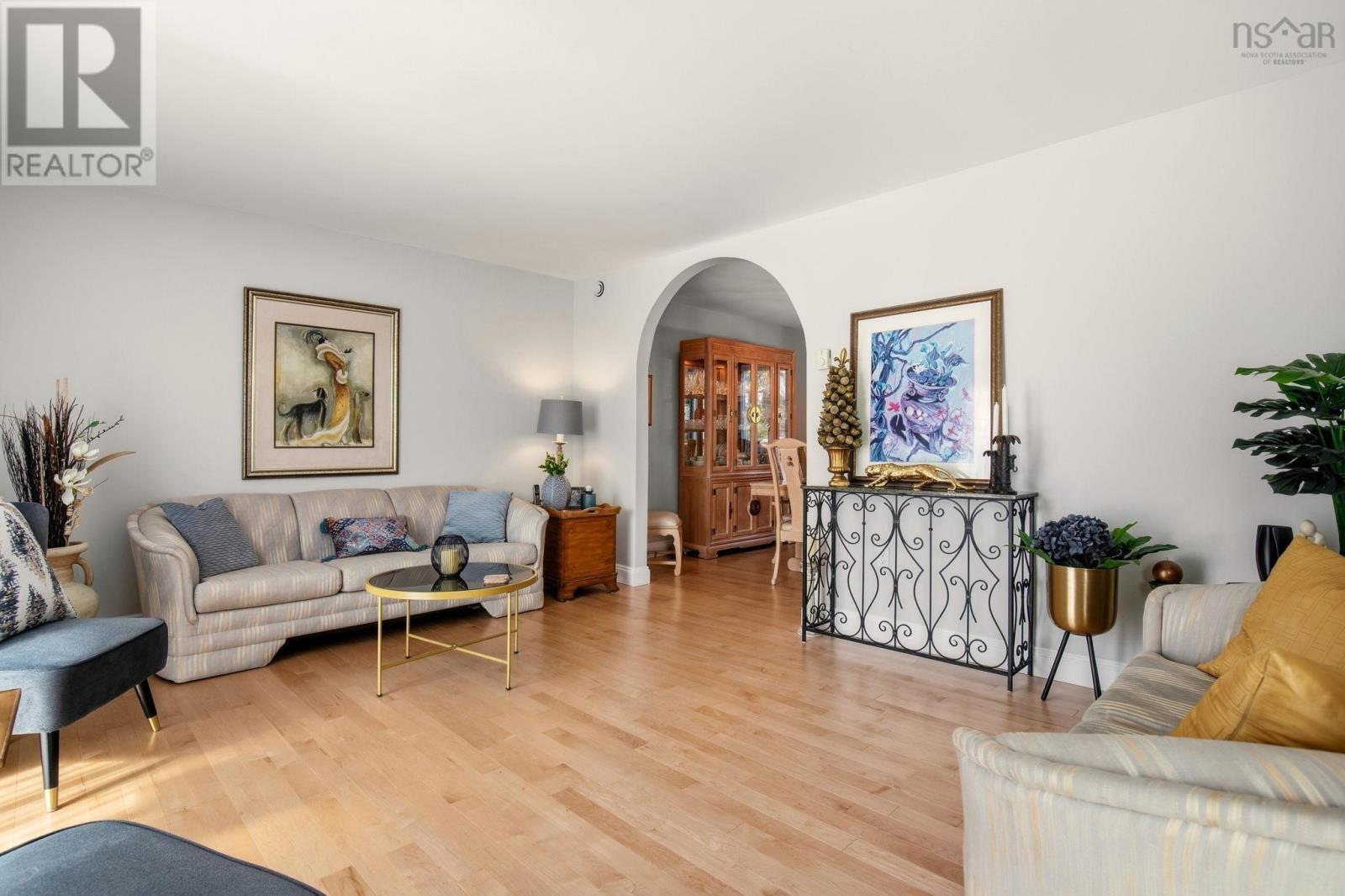 Property 7 of 46 of 225 Cavalier Drive