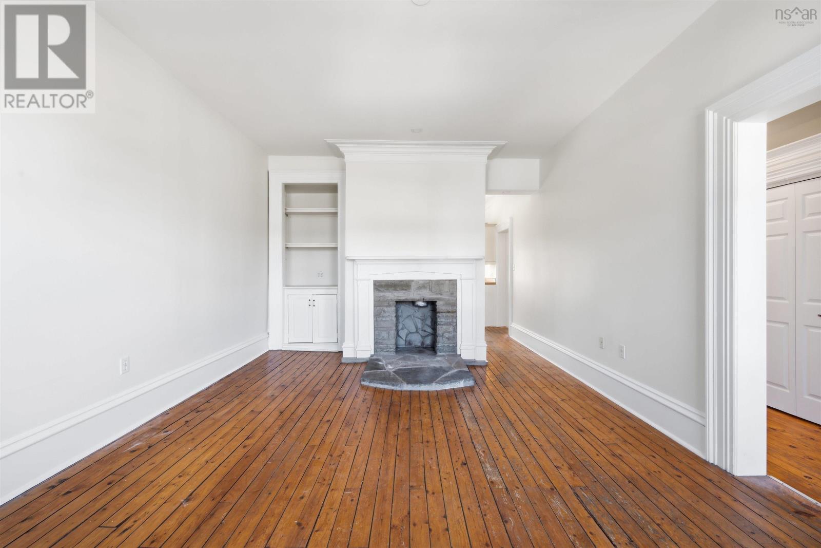 Property 20 of 45 of 2048 Creighton Street