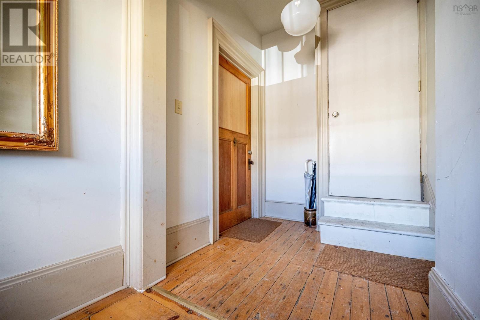 Property 7 of 45 of 2048 Creighton Street