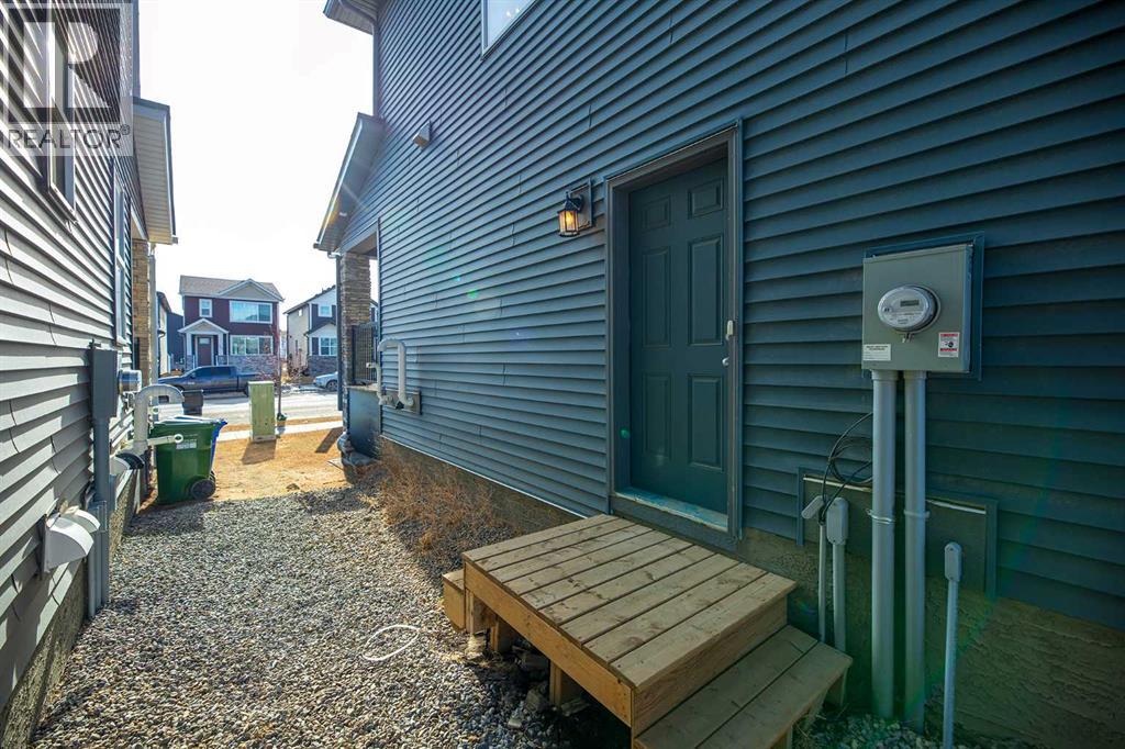 
          747 Creekside Boulevard Southwest
            <br/>
            <span>Calgary</span>
            , 
            <span>AB</span>
             <span>T2X5H1</span>
         - Photo 43