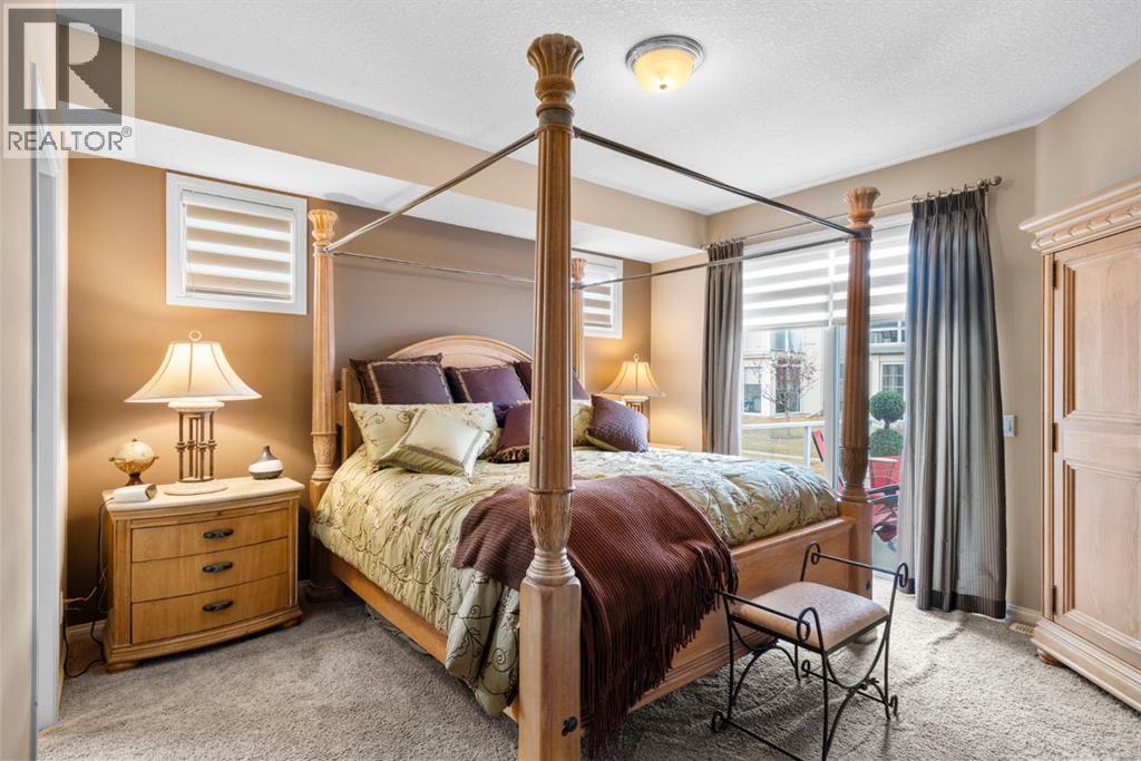 223 Sunset Square, Cochrane