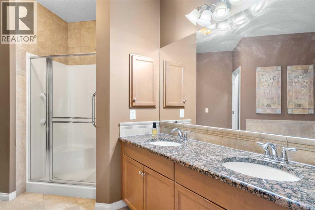 223 Sunset Square, Cochrane