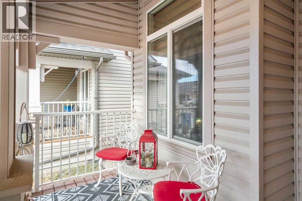 223 Sunset Square, Cochrane