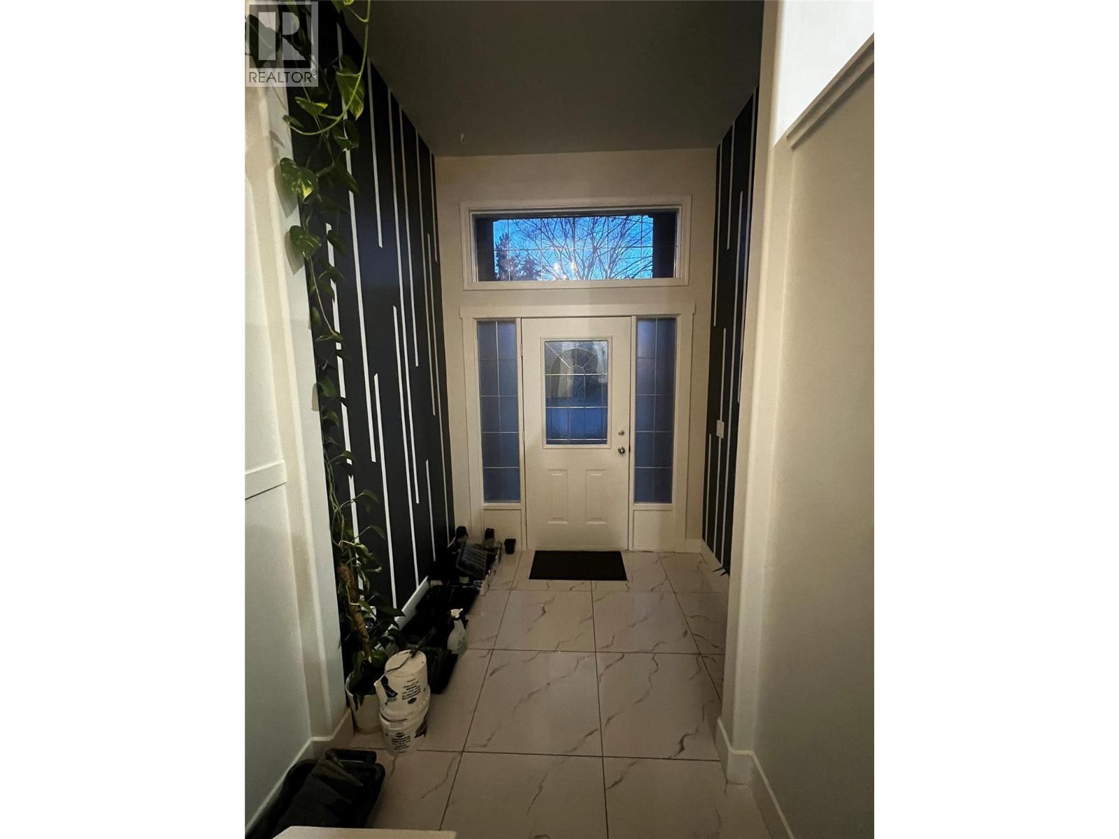  320 Felix Road, Kelowna