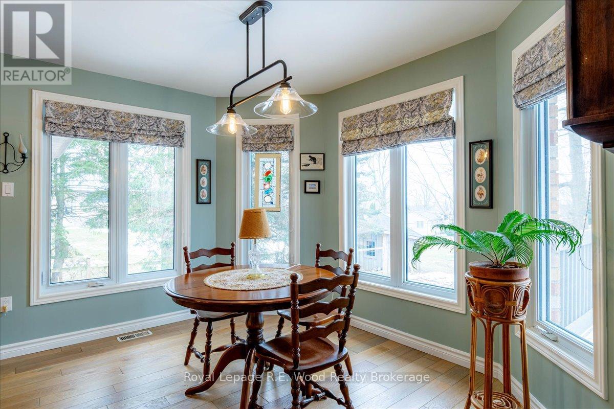 4-bedroom home for sale at 27 WOODSIDE DRIVE, Tillsonburg ON · photo 21 of 39