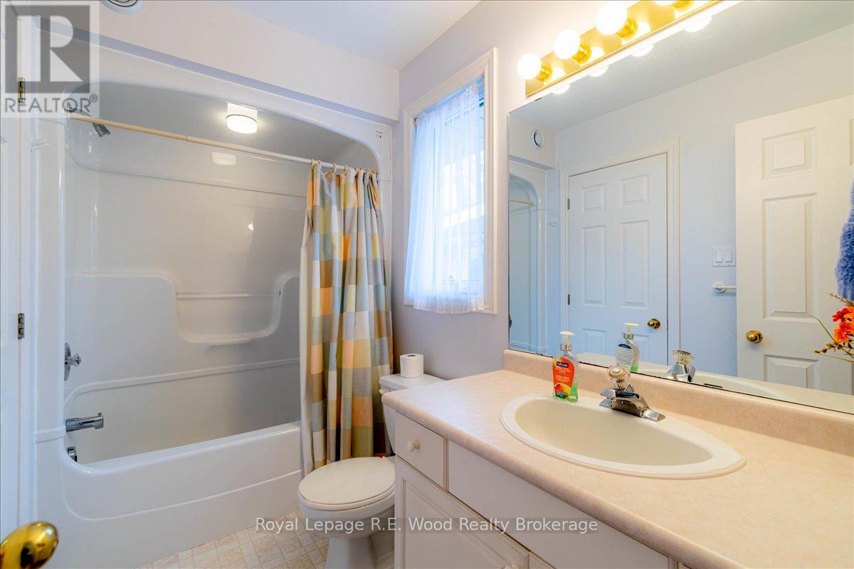 4-bedroom home for sale at 27 WOODSIDE DRIVE, Tillsonburg ON · photo 28 of 39