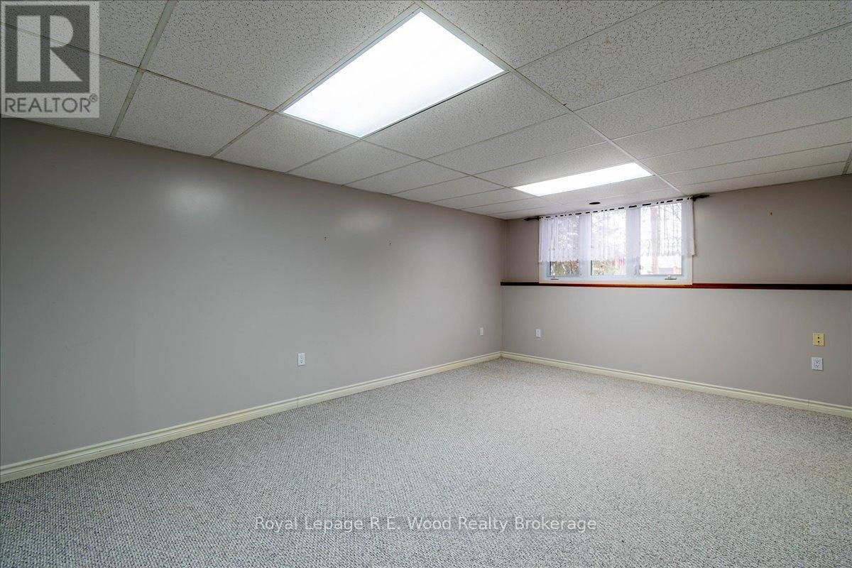 4-bedroom home for sale at 27 WOODSIDE DRIVE, Tillsonburg ON · photo 35 of 39