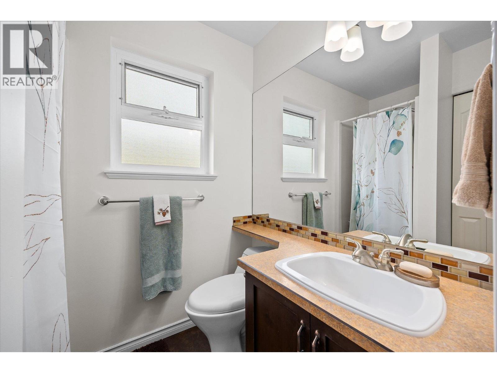  2014 Southview Avenue, Kelowna