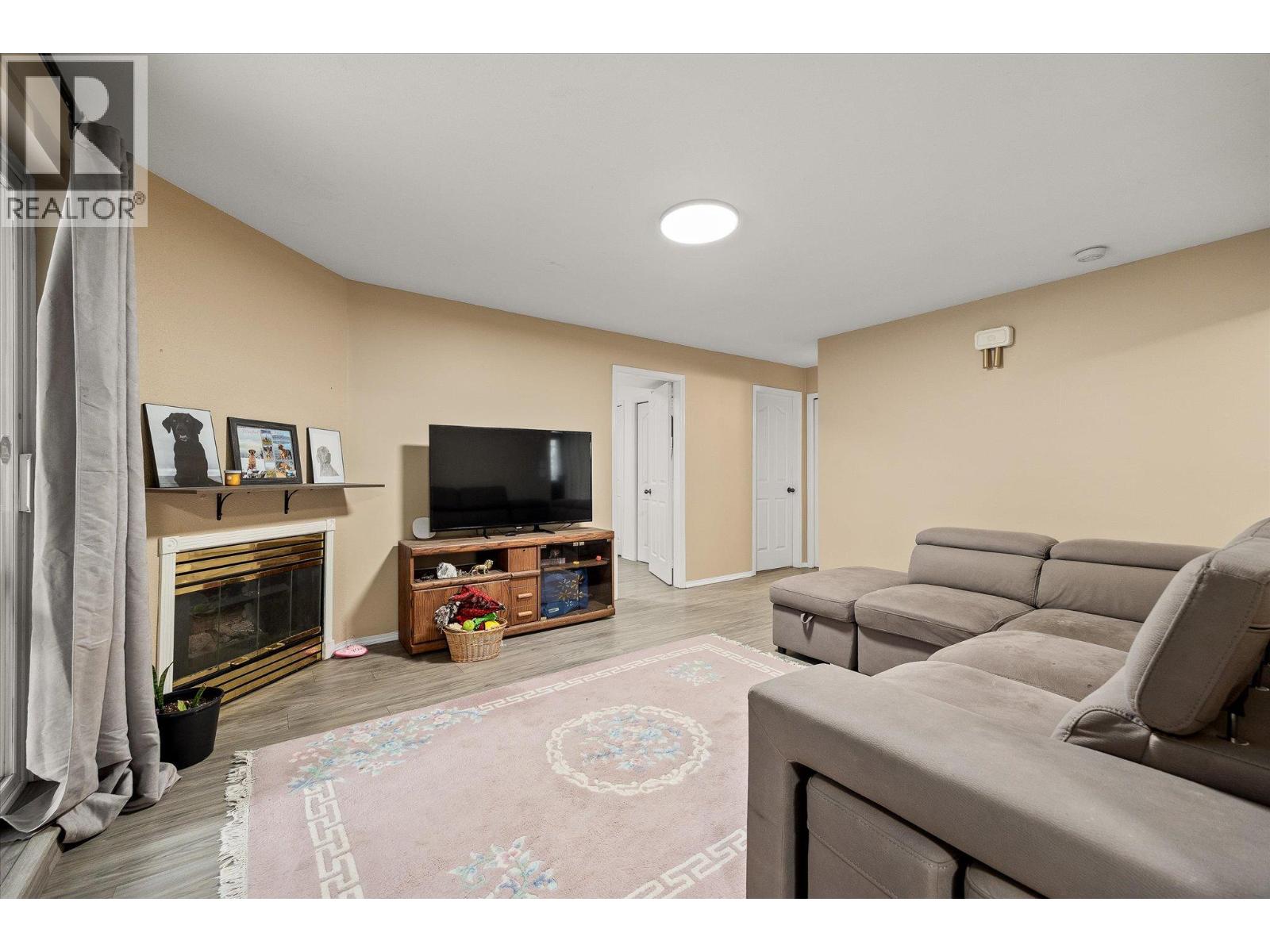  2014 Southview Avenue, Kelowna