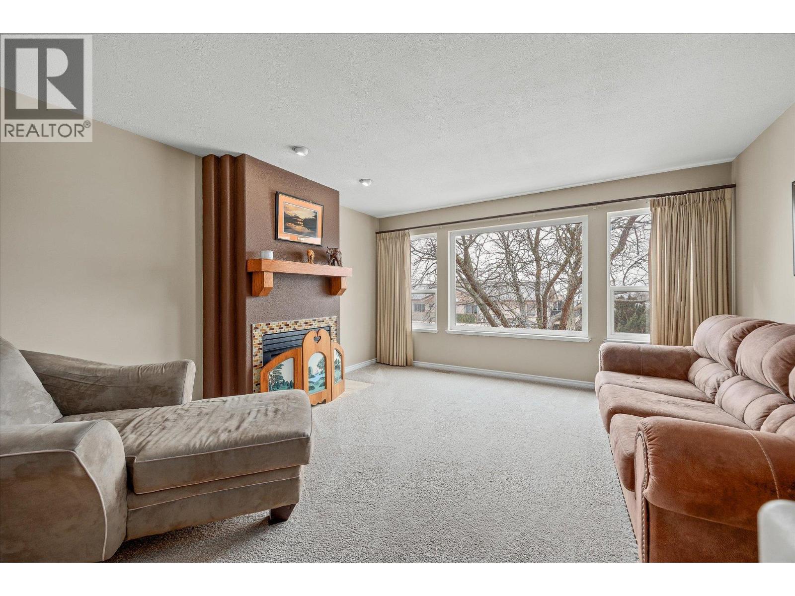  2014 Southview Avenue, Kelowna