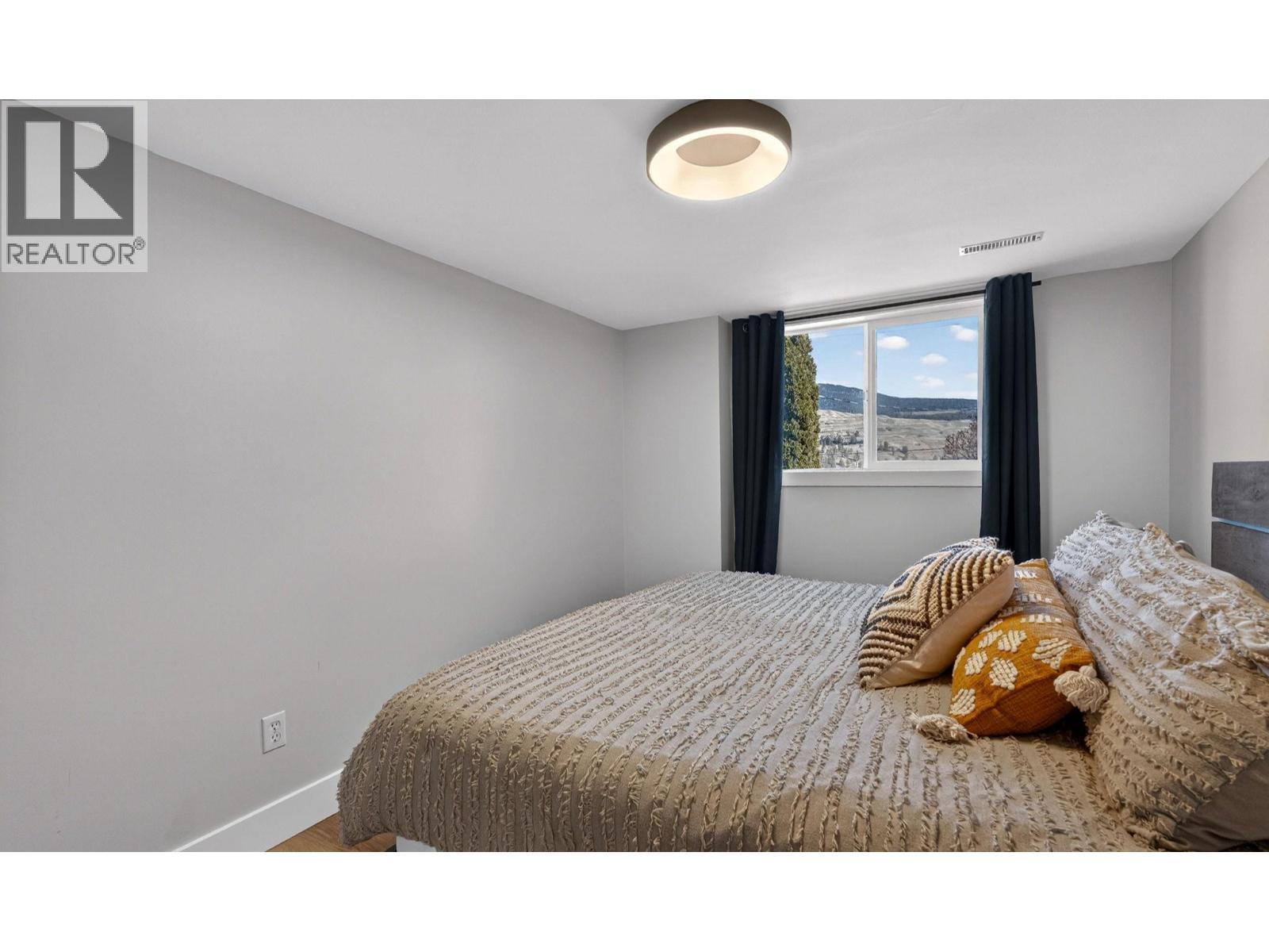  9710 Okanagan Centre Road East, Lake Country