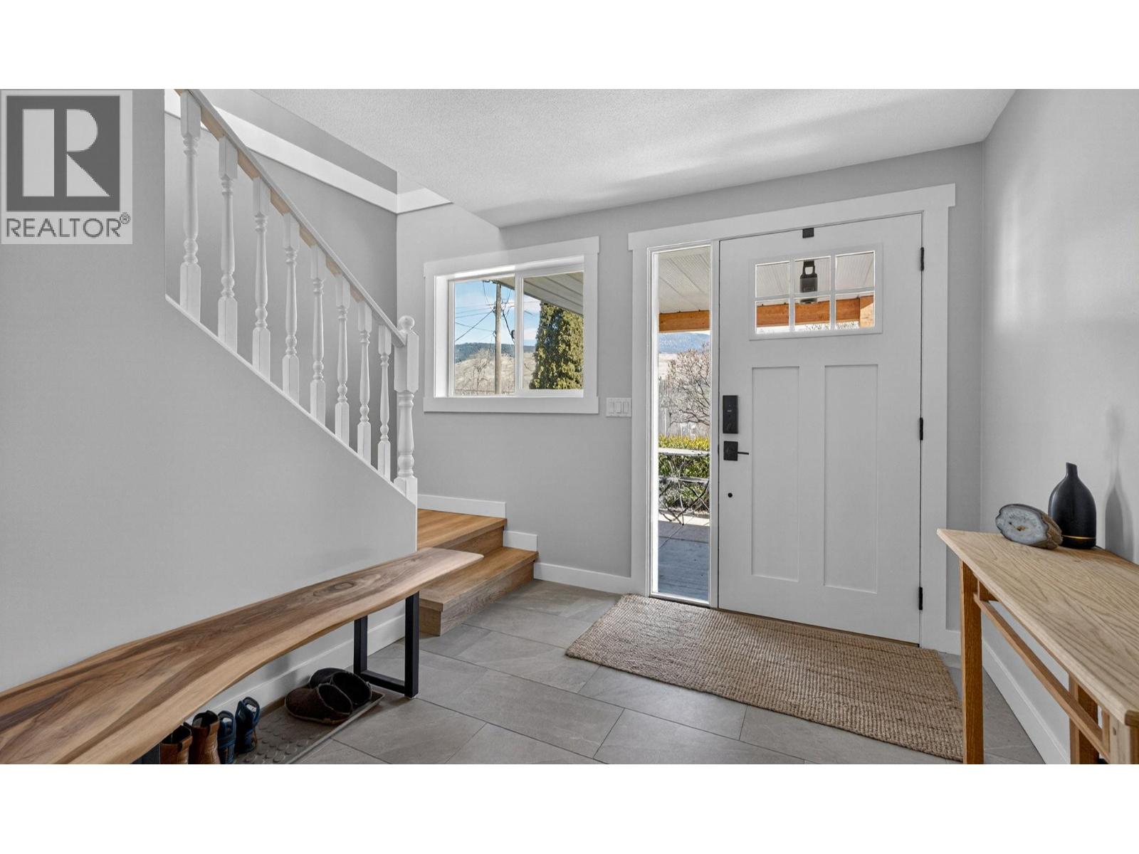  9710 Okanagan Centre Road East, Lake Country