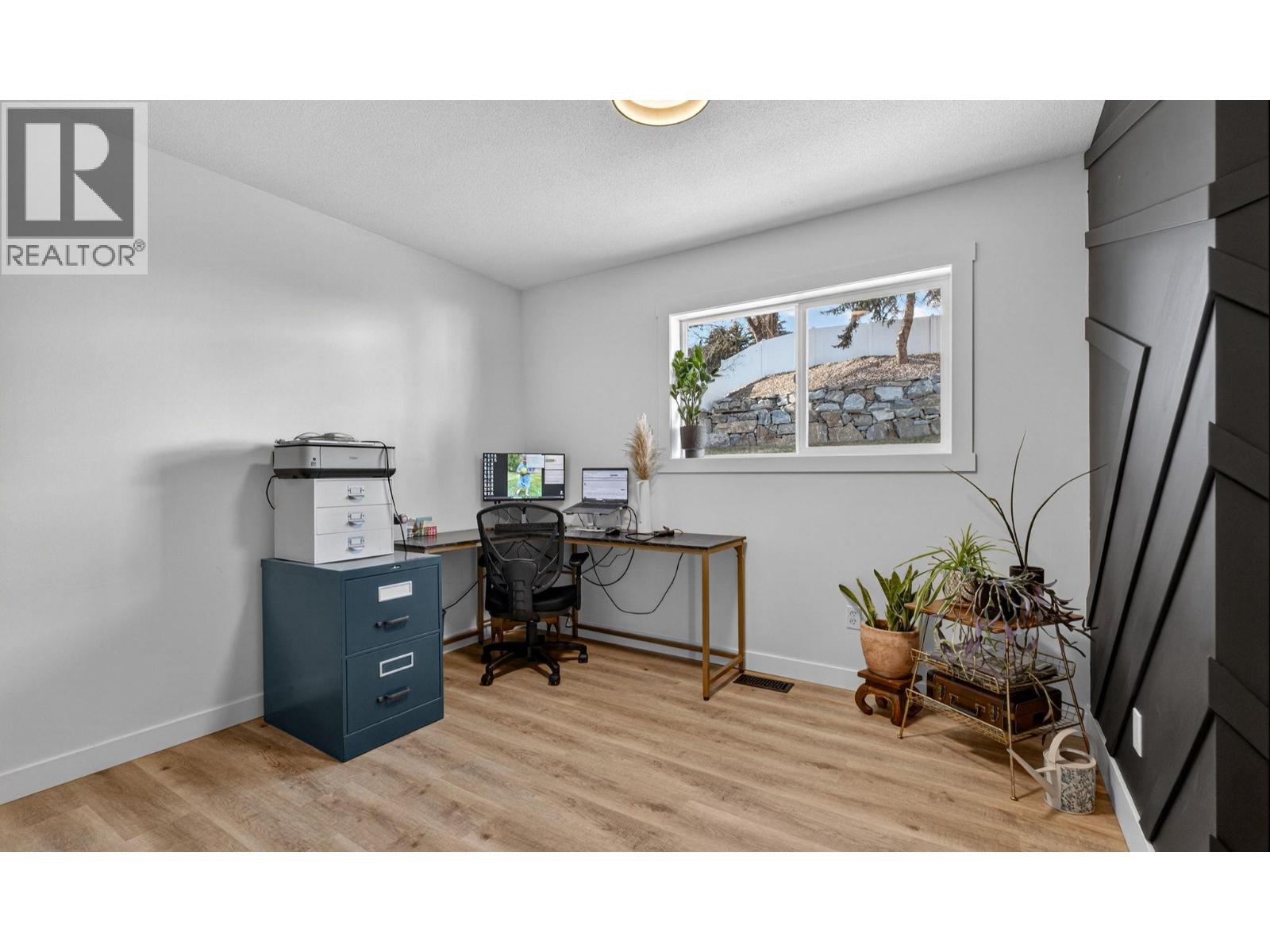  9710 Okanagan Centre Road East, Lake Country