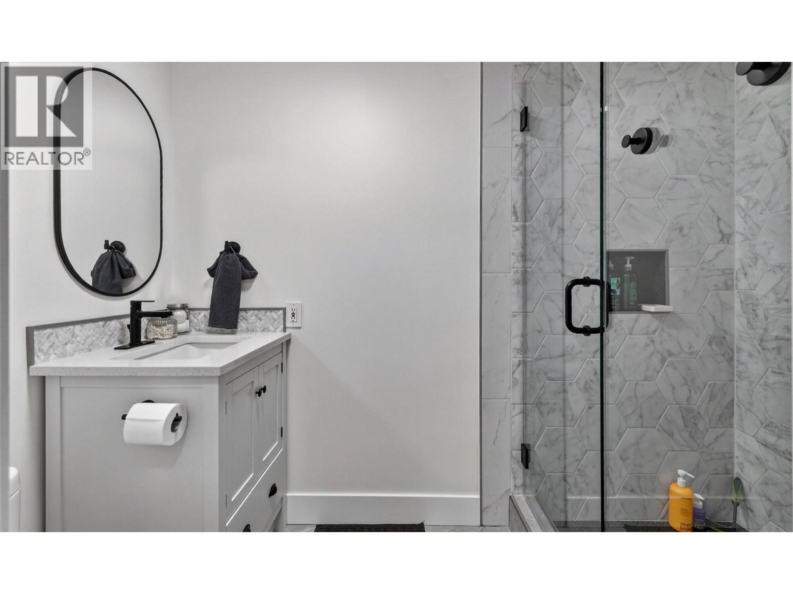  9710 Okanagan Centre Road East, Lake Country