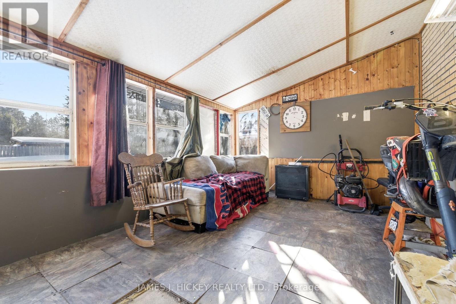 115 LORNE PLACE - 19