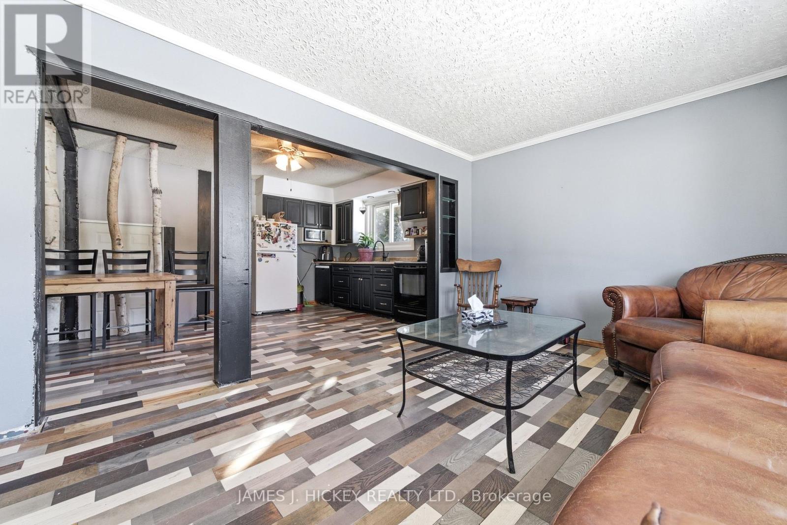 115 LORNE PLACE - 6