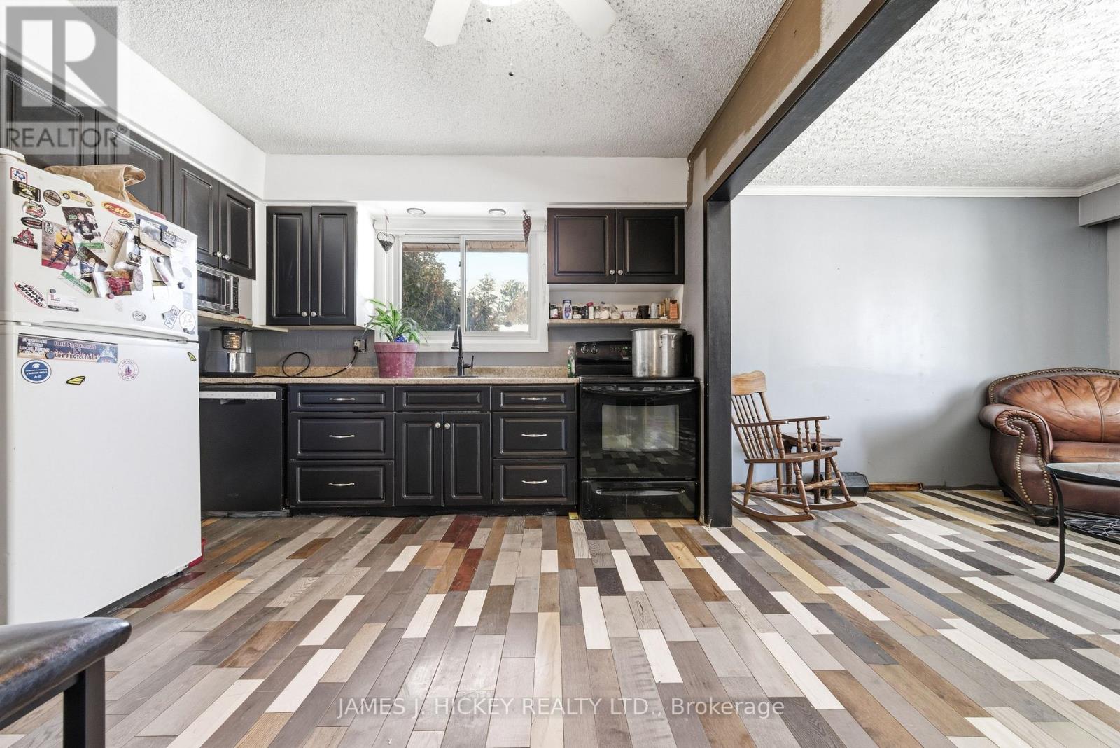 115 LORNE PLACE - 8