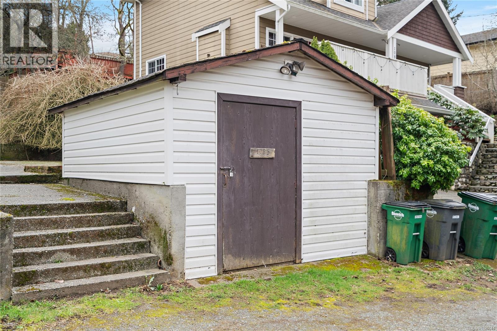  1085 Primrose Road, Saanich