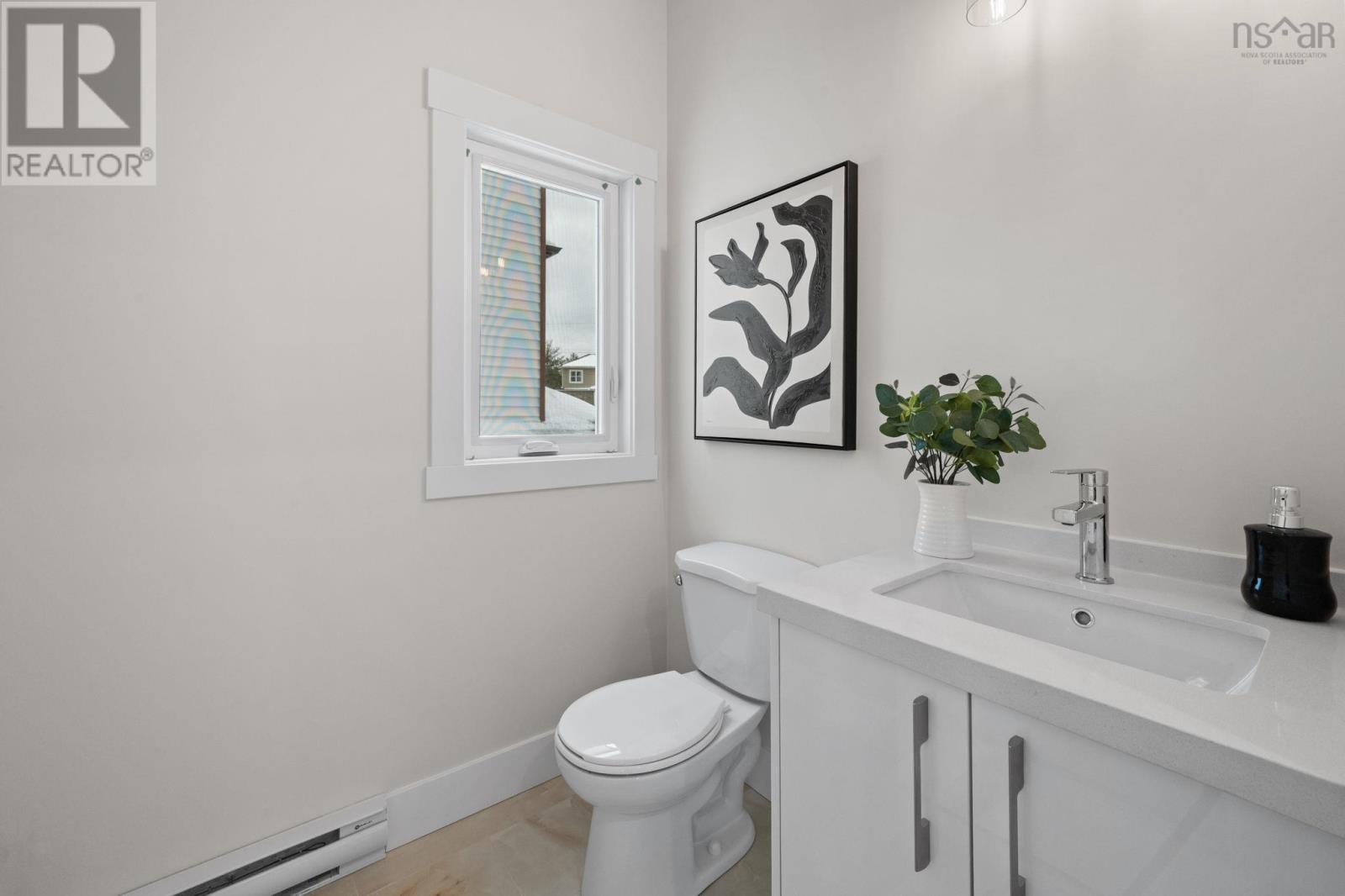 Property 26 of 49 of 70 Pearlgarden Close