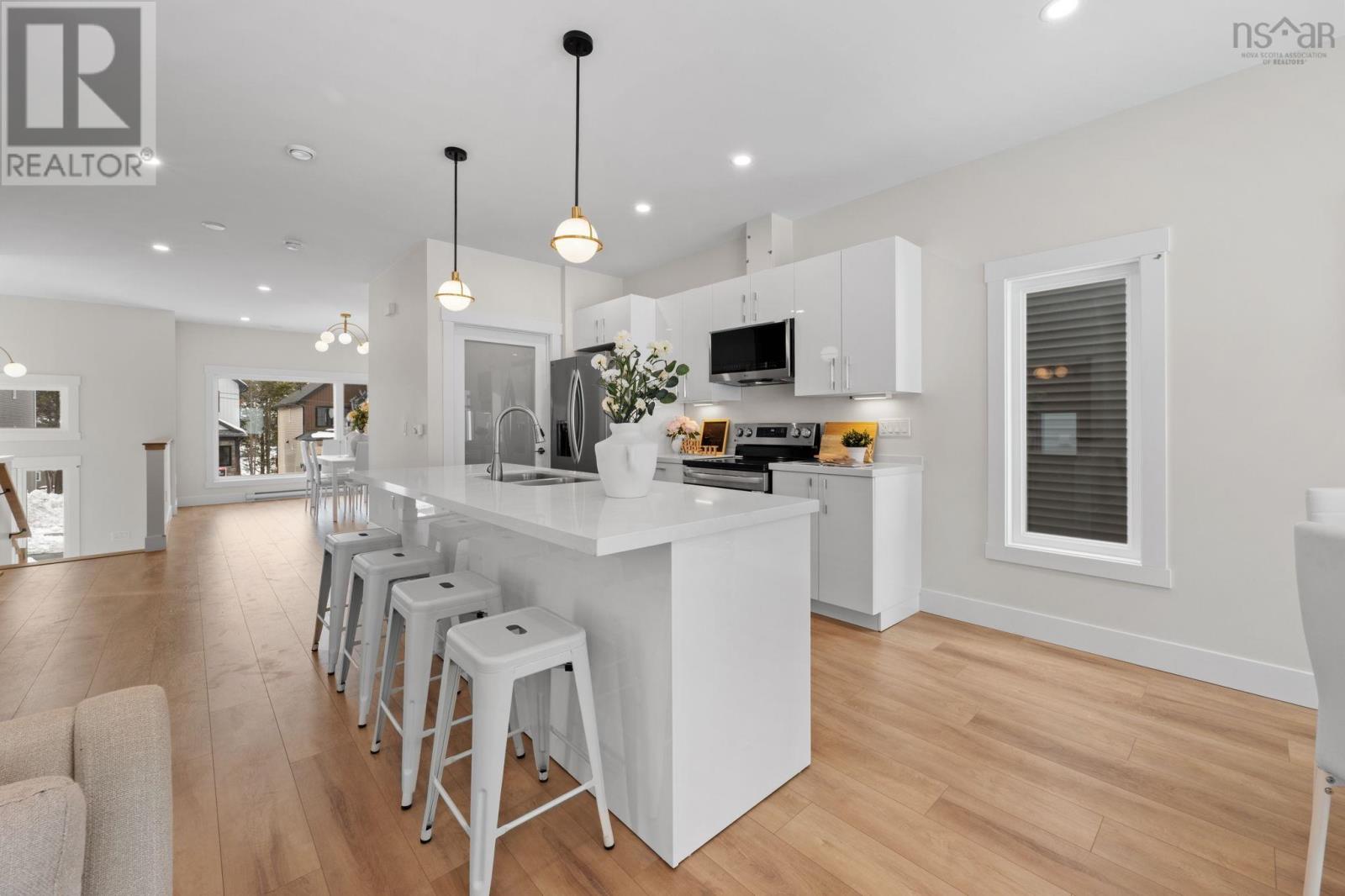 Property 14 of 49 of 70 Pearlgarden Close