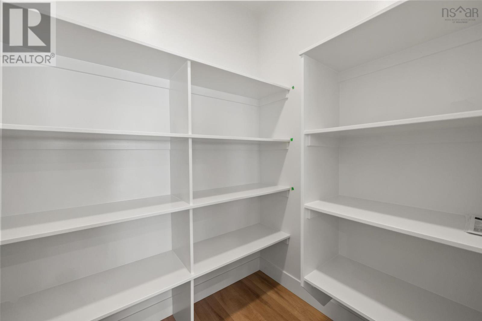 Property 25 of 49 of 70 Pearlgarden Close