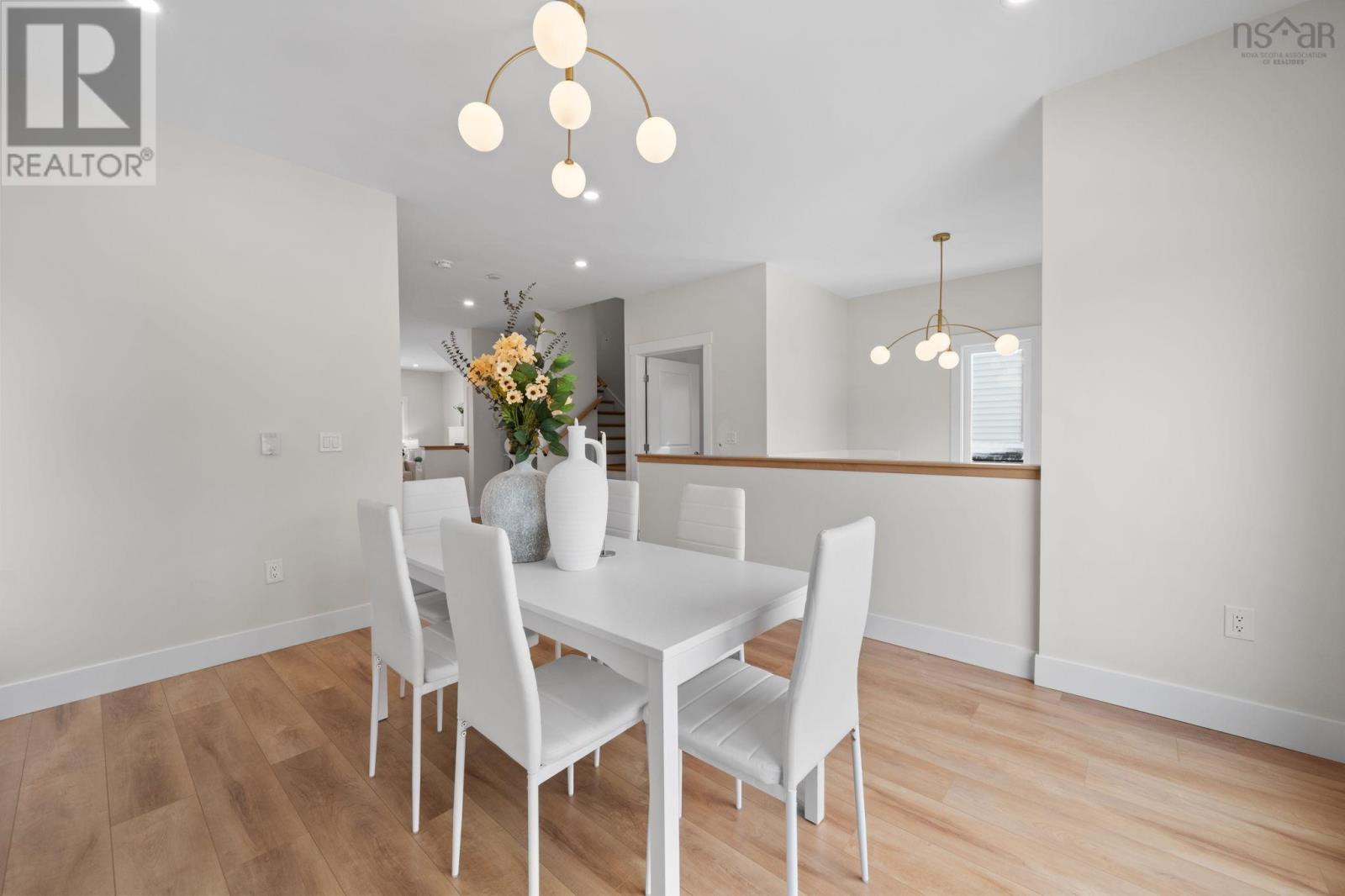 Property 7 of 49 of 70 Pearlgarden Close