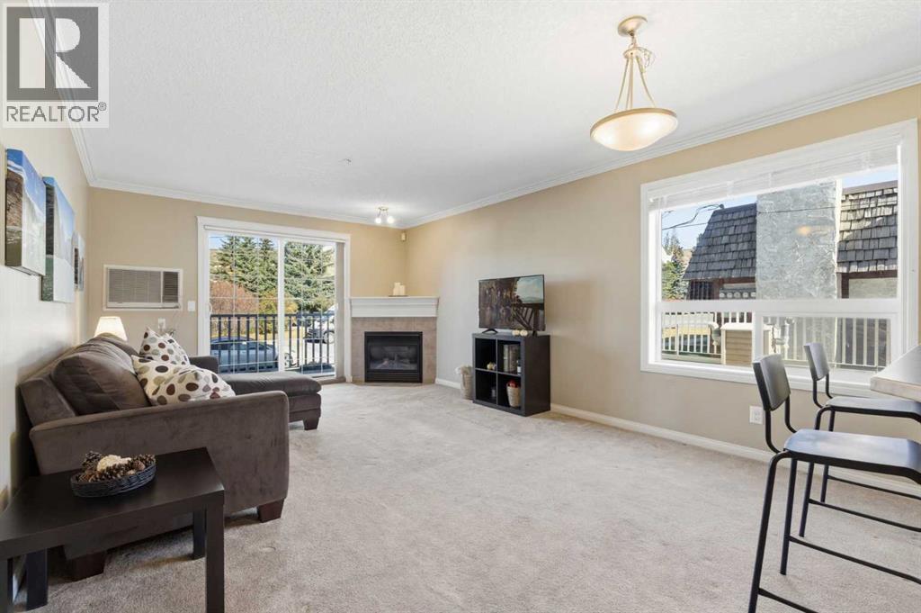 128 Centre Avenue, Cochrane