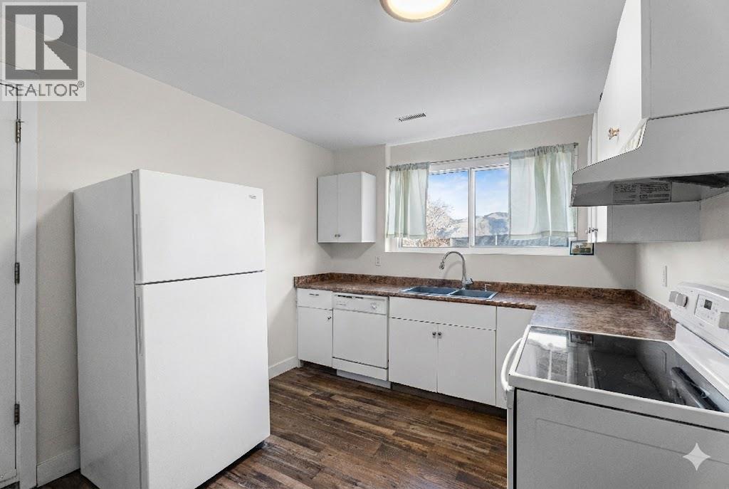 1616 HILLCREST Avenue, Kamloops