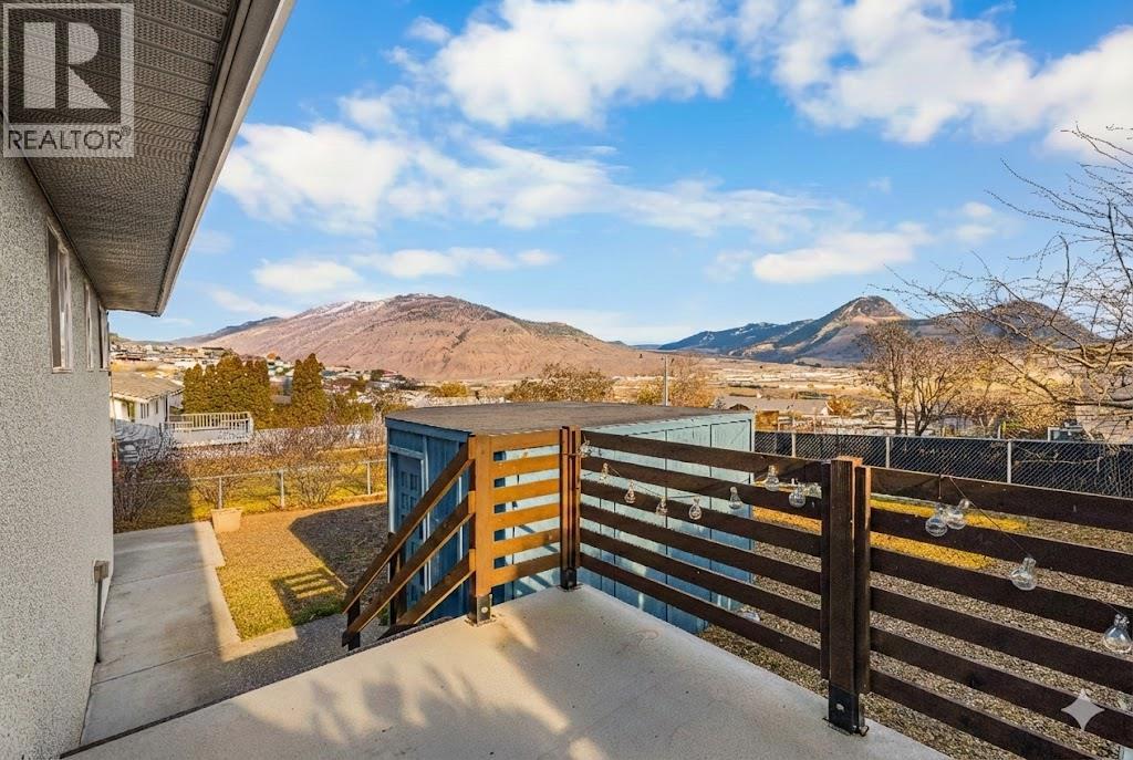 1616 HILLCREST Avenue, Kamloops