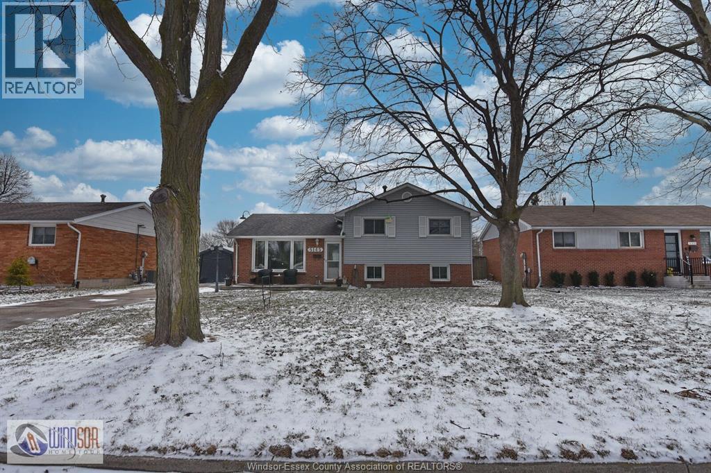 5145 COLBOURNE DRIVE - Photo 2 of 39, Windsor, Ontario