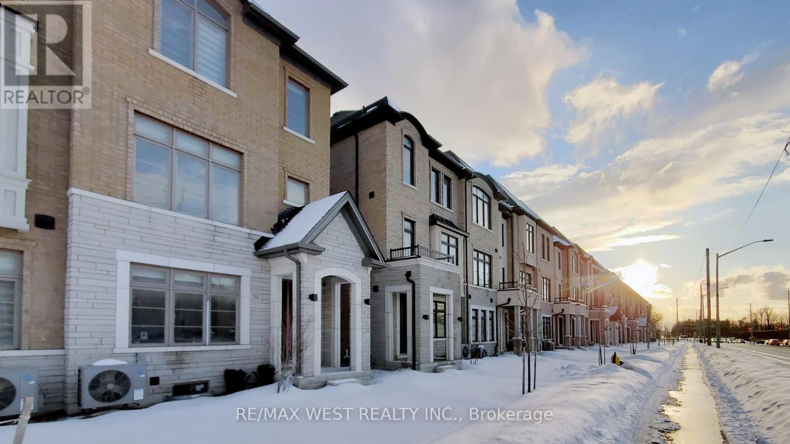 58 DE LA ROCHE DRIVE - Photo 2 of 47, Vaughan (Vellore Village), Ontario