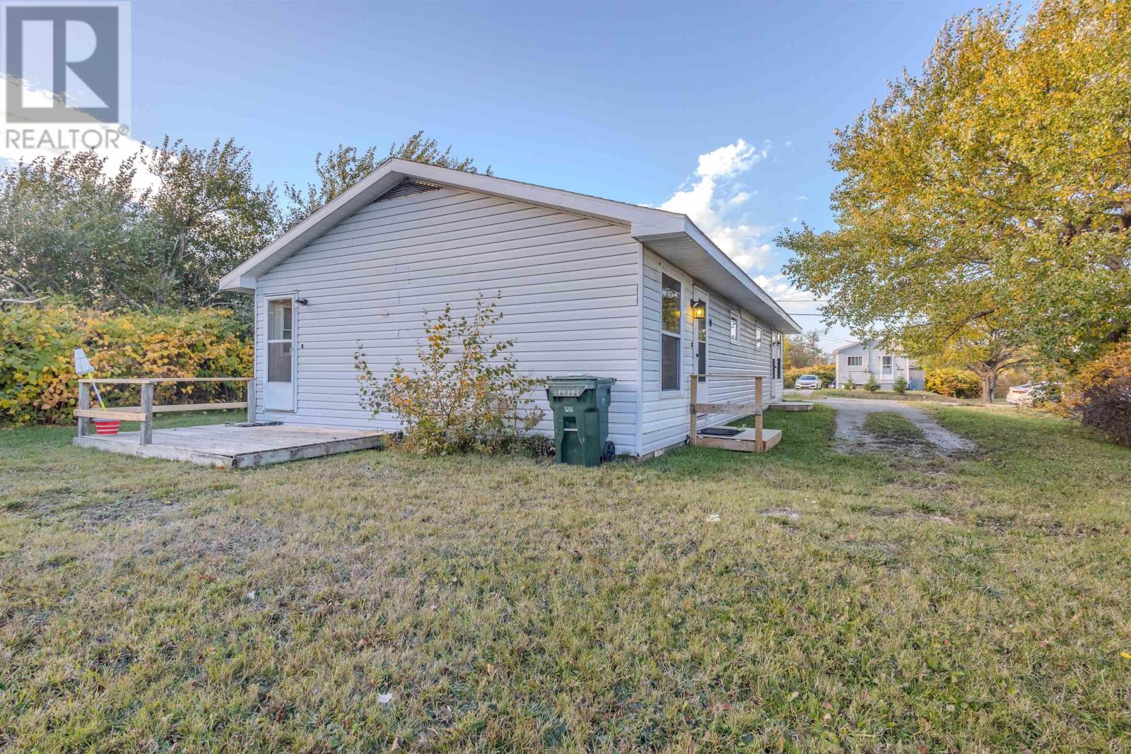 Property 12 of 24 of 19 Holland Street