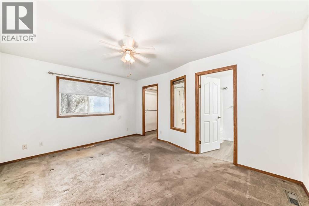 Single Family House Mobile Home for Sale in  Burroughs Circle NE Monterey Park Calgary 