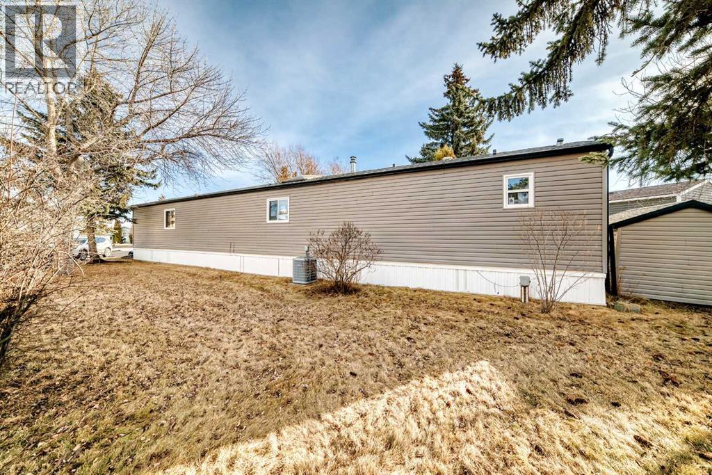 Single Family House Mobile Home for Sale in  Burroughs Circle NE Monterey Park Calgary 