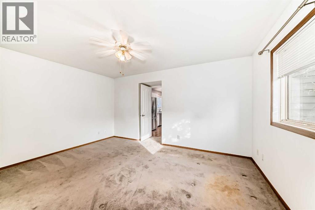 Single Family House Mobile Home for Sale in  Burroughs Circle NE Monterey Park Calgary 