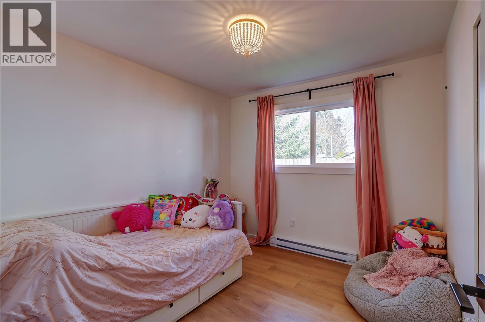 223 Evergreen St, Parksville