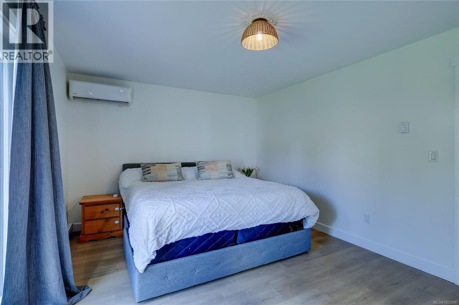 223 Evergreen St, Parksville