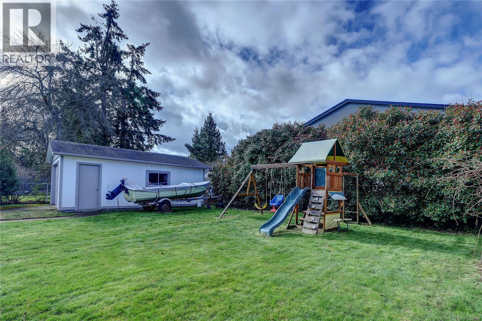 223 Evergreen St, Parksville