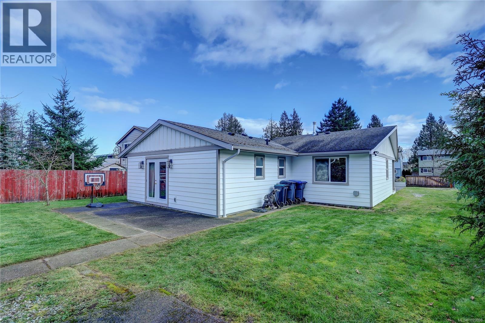223 Evergreen St - 41